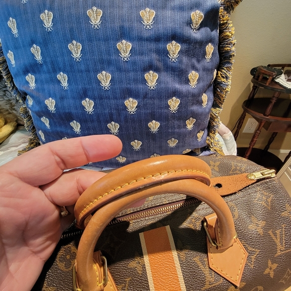 Louis Vuitton Monogram Heritage Speedy 30 - Picture 3 of 10
